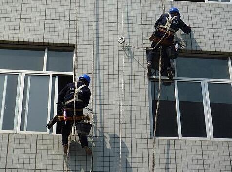 外墻防水刻不容緩，具體施工補(bǔ)漏方案如下